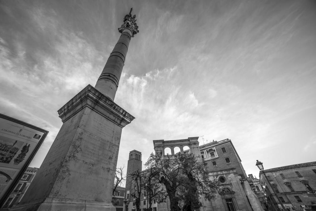 Lecce Stazione Centrale Екстер'єр фото